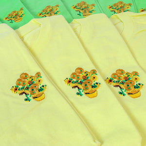 VILZSTUDIOS Artistic graphic tee featuring floral design