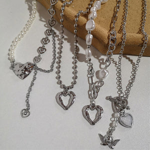 VILZSTUDIOS Asymmetric heart pendant pearl chain necklace