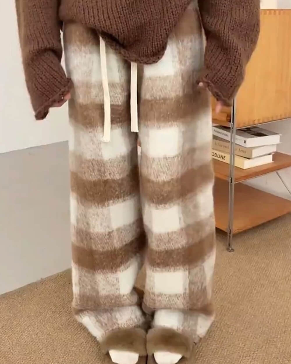 VILZSTUDIOS Cozy plaid trousers for autumn fashion