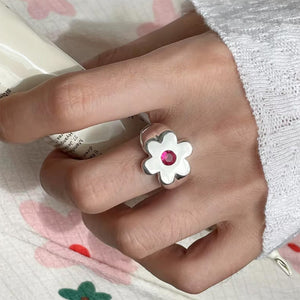 VILZSTUDIOS Stylish chunky ring with adjustable fit