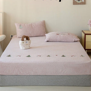VILZSTUDIOS soft-colored fleece fitted sheet with embossed texture and embroidered botanical motifs