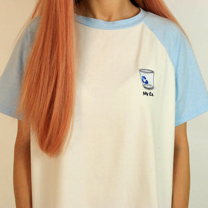 VILZSTUDIOS Casual raglan tee featuring blue sleeves and embroidery