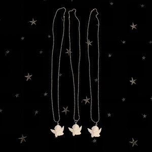 VILZSTUDIOS Stylish pendant chain necklace for fashion enthusiasts