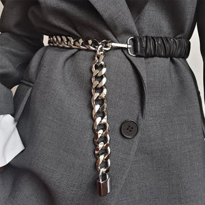 VILZSTUDIOS Stylish belt with lock pendant and chain design