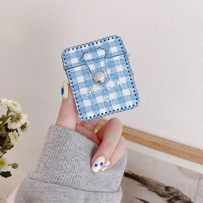 VILZSTUDIOS Stylish AirPods case with a checkered design