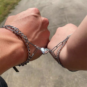VILZSTUDIOS Charming Duo Magnetic Heart Bracelets