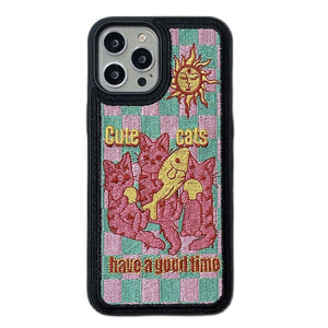 VILZSTUDIOS Charming embroidery phone case featuring cute cats design