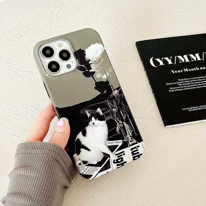 VILZSTUDIOS Stylish iPhone case featuring a cat and floral design