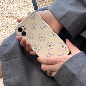 VILZSTUDIOS Floral pattern phone case for stylish protection