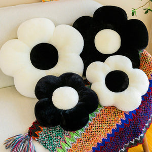 VILZSTUDIOS Floral shaped plush pillow