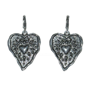 VILZSTUDIOS Charming heart pendant earrings in zinc alloy