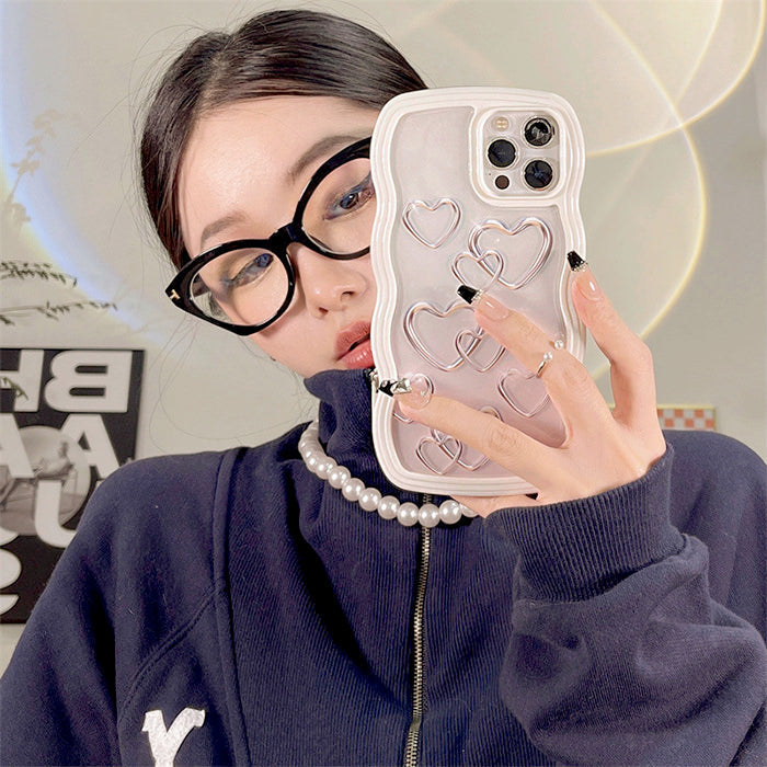 VILZSTUDIOS Stylish iPhone case with heart design