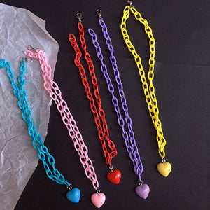 VILZSTUDIOS Fashionable heart necklace for stylish accessories