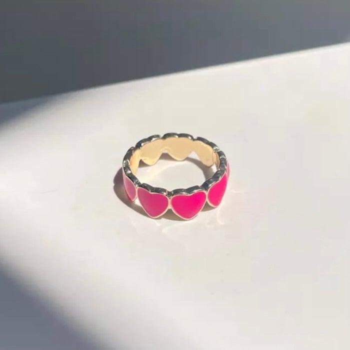 VILZSTUDIOS Stylish ring with heart design