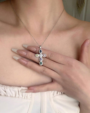 VILZSTUDIOS Chic cross pendant necklace with multicolor gemstones