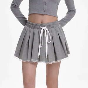VILZSTUDIOS Chic drawstring pleated mini skirt with lace trim