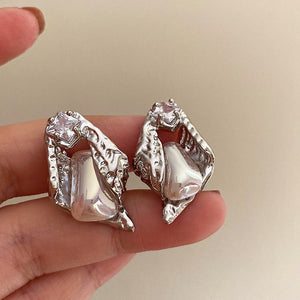 VILZSTUDIOS Elegant pearl earrings for fashionable outfits