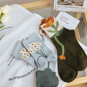 VILZSTUDIOS Chic floral socks for stylish outfits