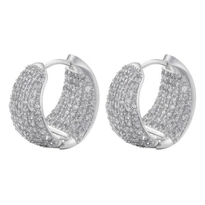 VILZSTUDIOS Stylish rhinestone hoops for a fashionable look