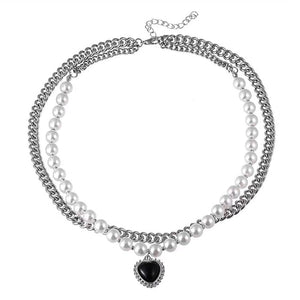 VILZSTUDIOS Stylish heart pearl necklace