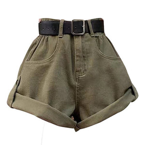 VILZSTUDIOS Chic high-waisted khaki shorts from VILZSTUDIOS