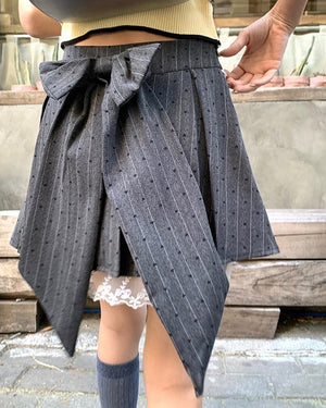VILZSTUDIOS Chic Lace Bow Pleated Skirt product image