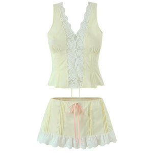 VILZSTUDIOS Chic lace mini skirt and summer co-ord outfit