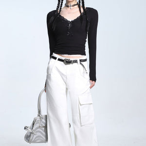 VILZSTUDIOS Stylish lace-trimmed V-neck top for trendy outfits
