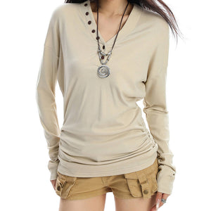 VILZSTUDIOS Chic loose fit snap V-neck top from VILZSTUDIOS