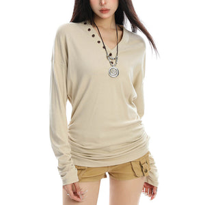 VILZSTUDIOS Chic loose fit snap V-neck top from VILZSTUDIOS
