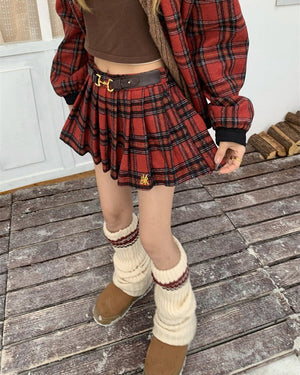 VILZSTUDIOS Chic plaid pleated mini skirt for stylish outfits