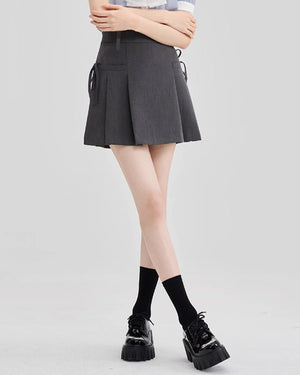 VILZSTUDIOS Chic pleated mini skirt with bows