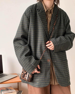 VILZSTUDIOS Chic oversized blazer with plaid pattern and classic lapel