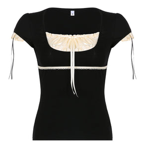 VILZSTUDIOS Stylish ruched top with square neckline and lace details