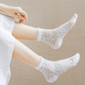 VILZSTUDIOS Chic ruffled socks for stylish outfits