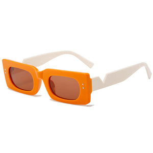VILZSTUDIOS Stylish sunglasses with tinted lenses and thick frame