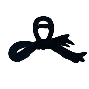 VILZSTUDIOS Stylish hair claw with a velvet bow design