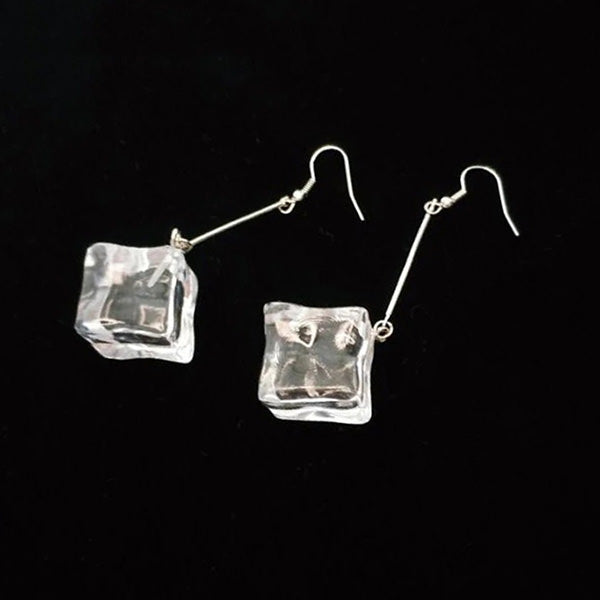 VILZSTUDIOS Stylish drop earrings for fashion enthusiasts