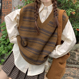 VILZSTUDIOS Striped sweater vest for stylish layering