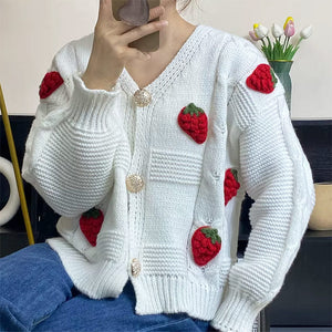 VILZSTUDIOS Stylish chunky knit cardigan with 3D strawberry design