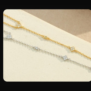 VILZSTUDIOS silver-tone clover hand chain bracelet