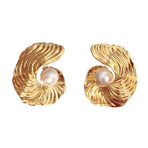 VILZSTUDIOS Elegant shell earrings for stylish accessories
