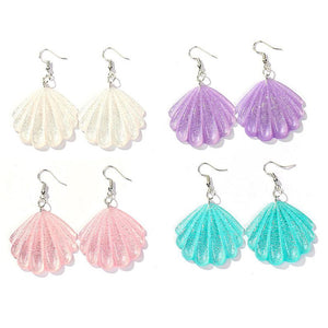 VILZSTUDIOS Coastal inspired seashell earrings for a stylish accessory