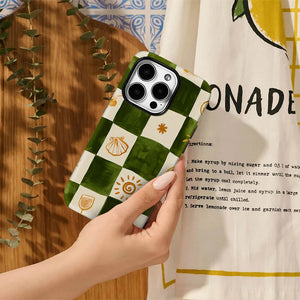 VILZSTUDIOS Stylish phone case with coastal aesthetic design