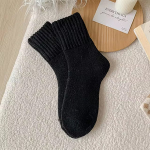 VILZSTUDIOS Comfortable wool socks for stylish warmth