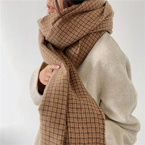 VILZSTUDIOS Plaid scarf for warmth and style