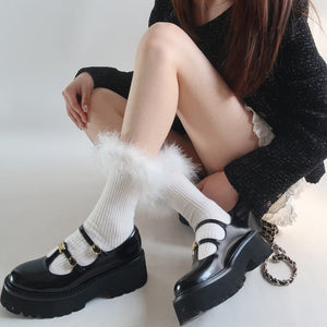 VILZSTUDIOS Cozy cream plush socks for stylish outfits