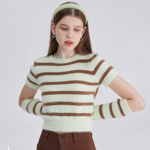 VILZSTUDIOS Cozy striped top and gloves set for stylish warmth