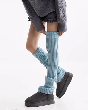 VILZSTUDIOS Textured leg warmers for winter fashion