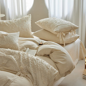 VILZSTUDIOS cream floral lace bedding set with scalloped trim and ribbon bow accents